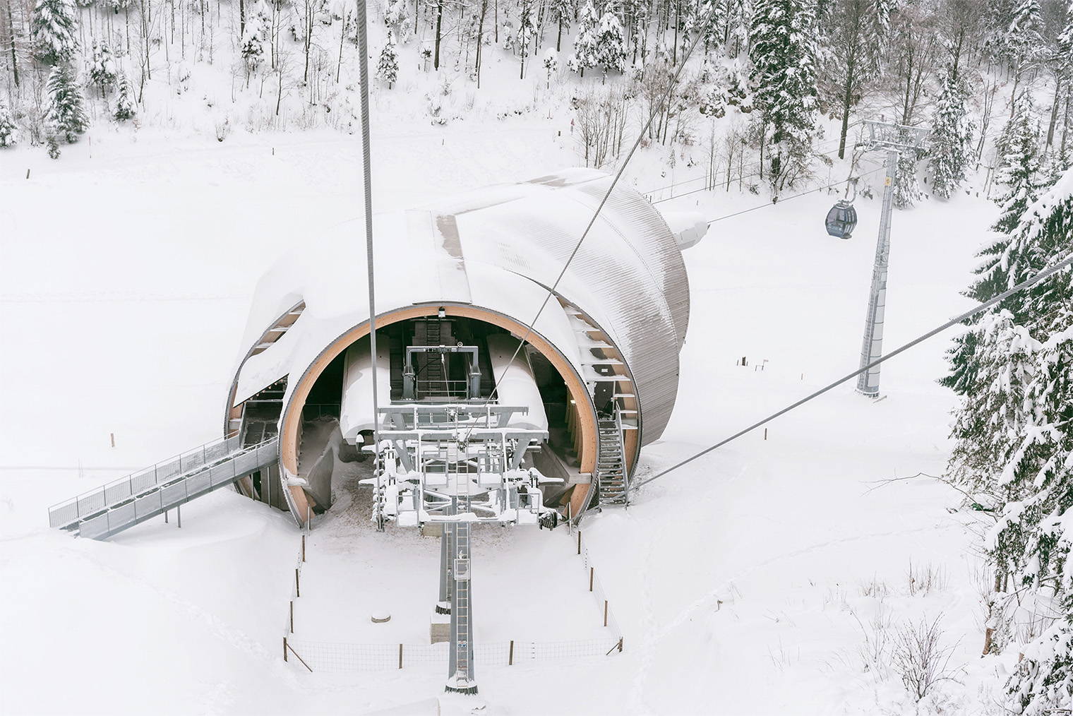 holzbau_weissenstein_bahn_klein.jpg