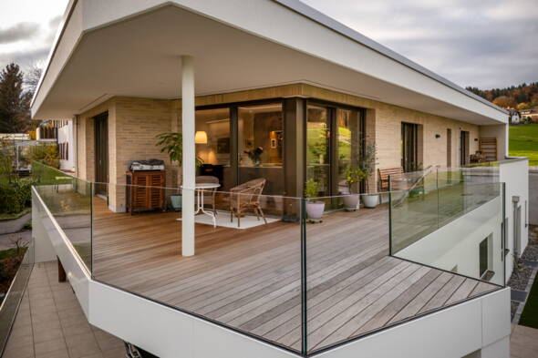 Zoom: Parkett und Terrasse aus Holz